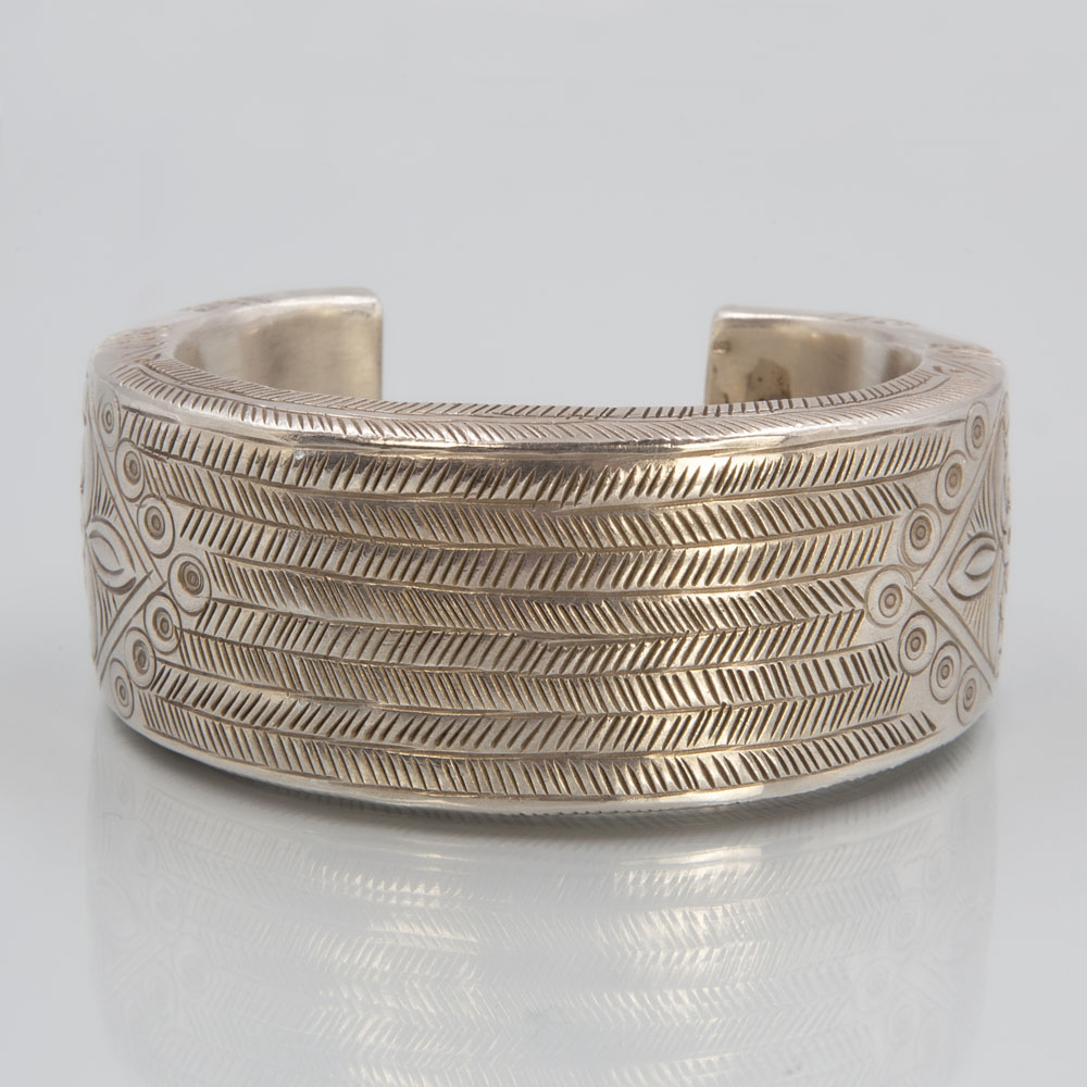 Bracelet large en argent motif ethnique | Bracelet, Bijoux, Argent
